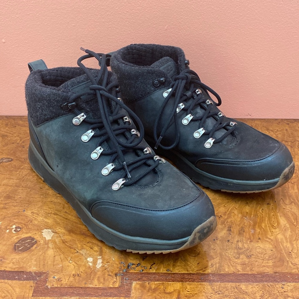 UGG Olivert Waterproof Cold Weather  3M Thinsulate Boots Men Size 13